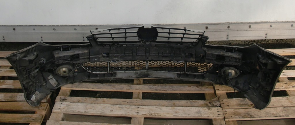 фото №6, Mercedes cls w219 бампер перед бежевий distronic