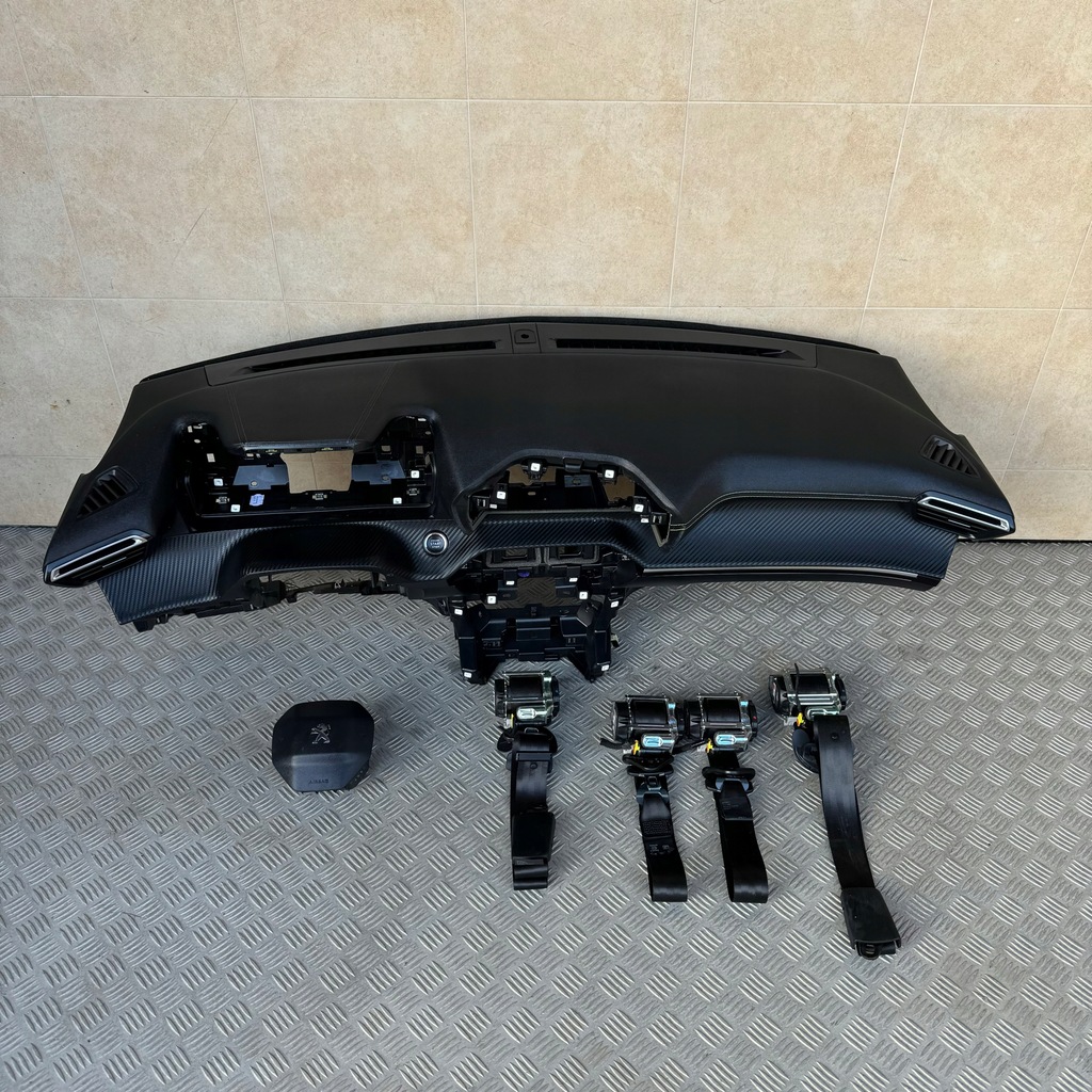 фото №1, Панель приладів комплектна подушка безпеки консоль ремені панель приладів peugeot 2008 ii gt-line 2019 rok