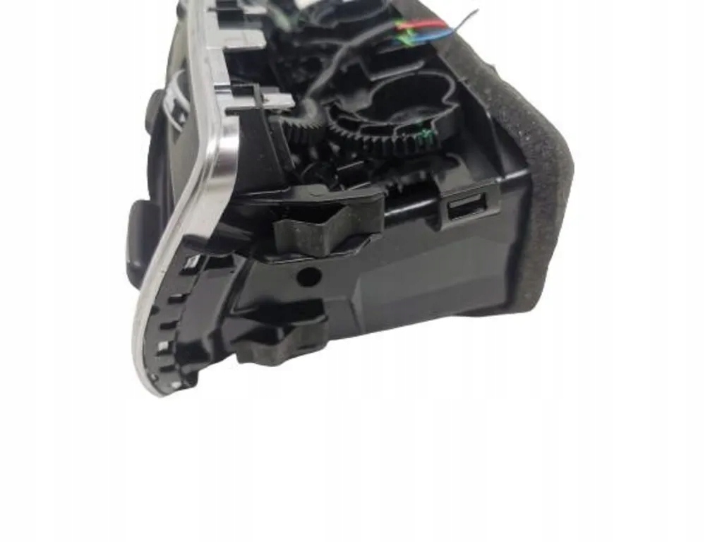 фото №4, Audi a6 c7 lift решітка обдув задня задня eur 17 r