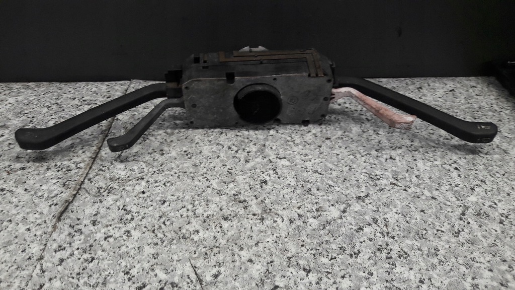 фото №1, Переключатель комбинированный audi 50