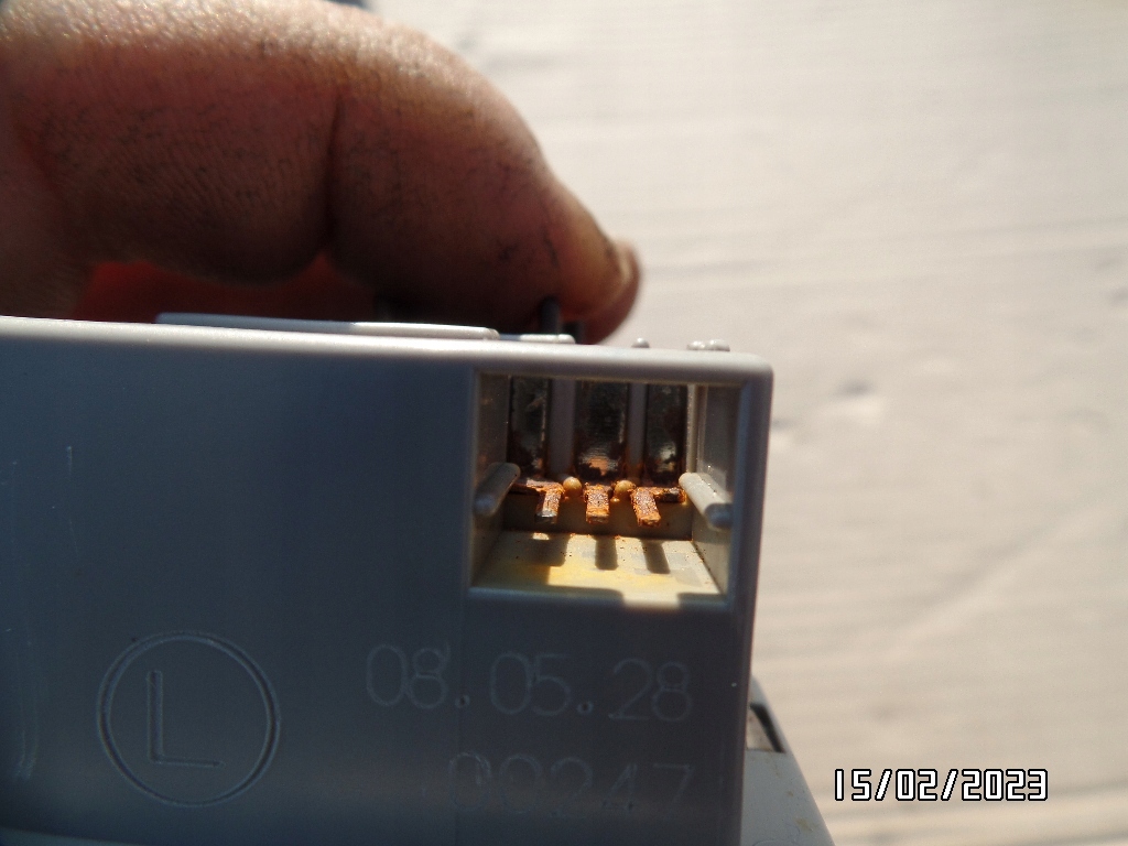 фото №16, Лампа освітлення кабіни nissan x-trail t31