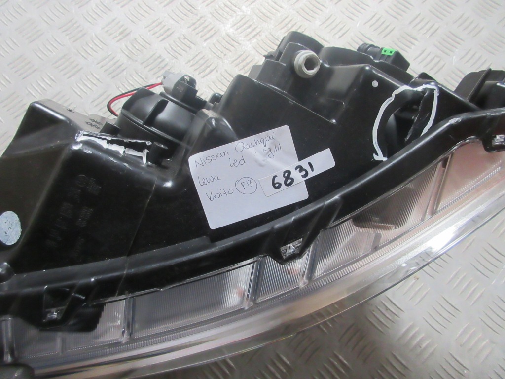 Фара фара лівий nissan qashqai j11 led оригінал Зі Шроту