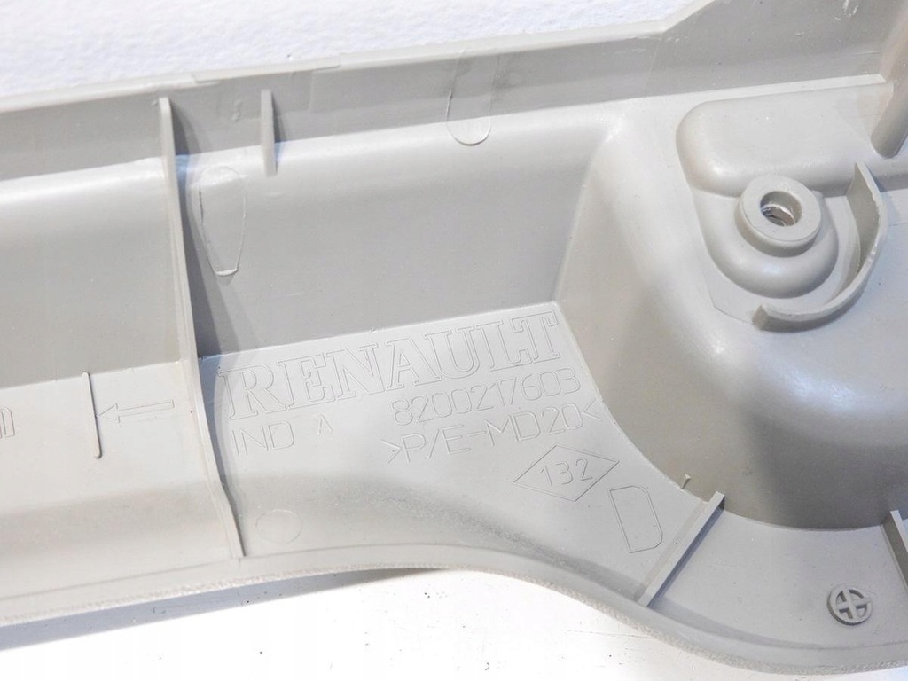 фото №9, Кронштейн кронштейн шторка правый задняя grand scenic ii