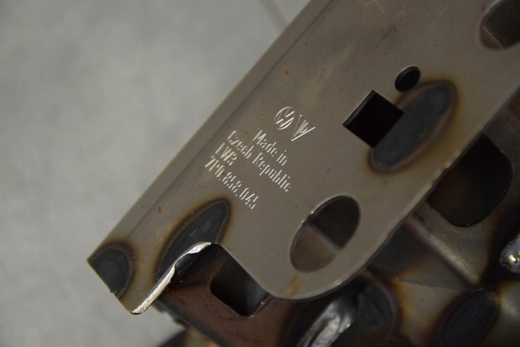 фото №6, Vw touareg 7p балка каркас консоли 7p0858045