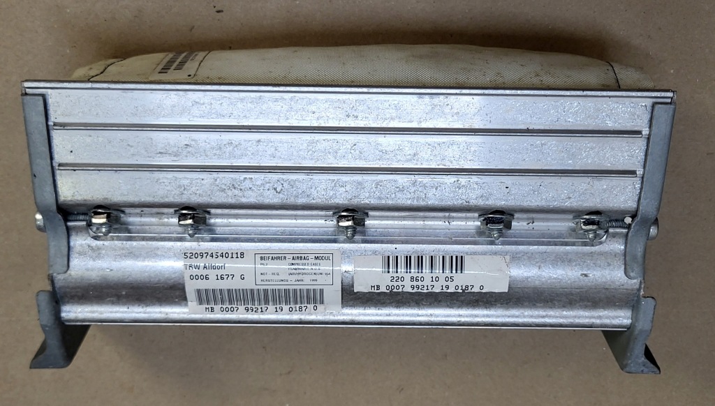 фото №1, Подушка безопасности подушка воздушная пассажира правый перед mercedes s w220 cl w215 оригинальный номер