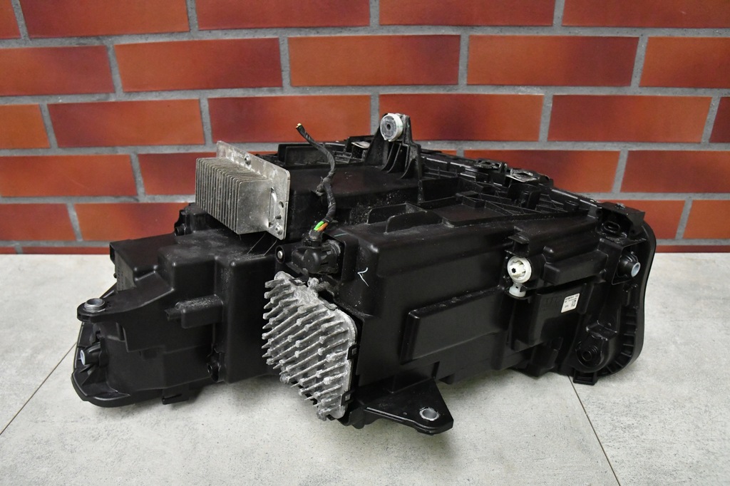 фото №8, Лампа права led bmw x1 u11 usa sae комплектна