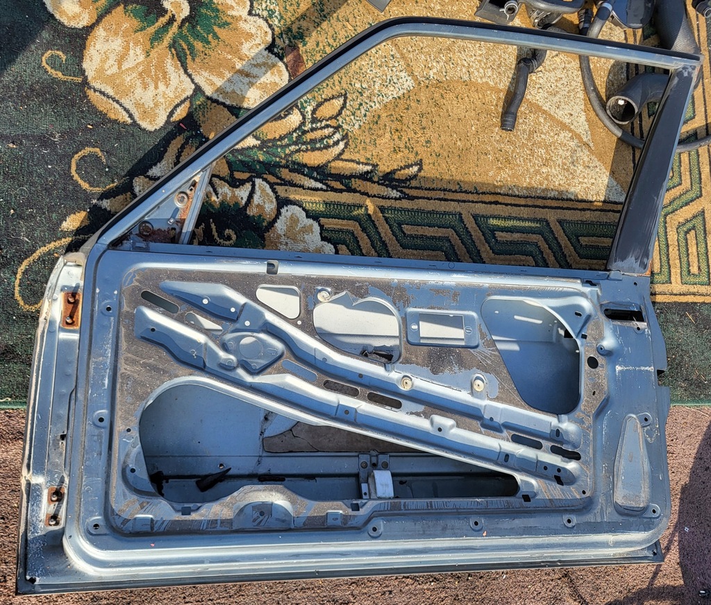 фото №8, Двері праве bmw 3 e30 2d