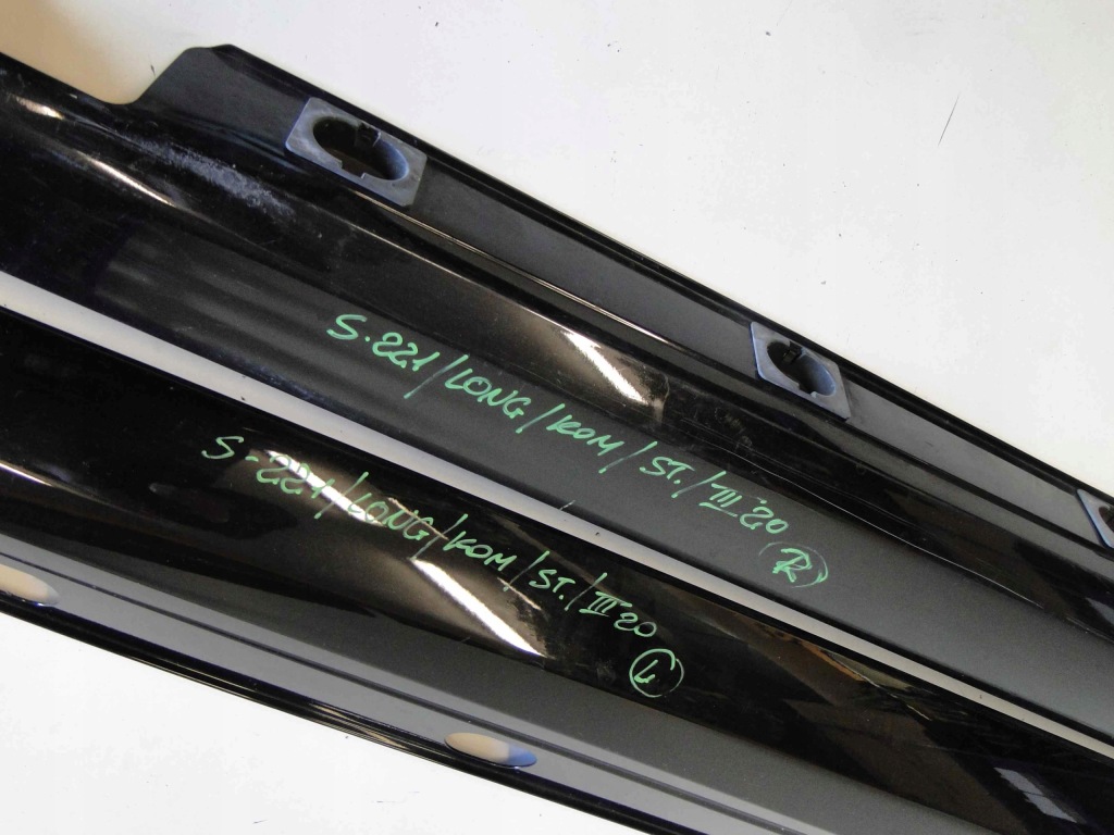 Mercedes-benz оригінальний номер a2216980854 Ціна