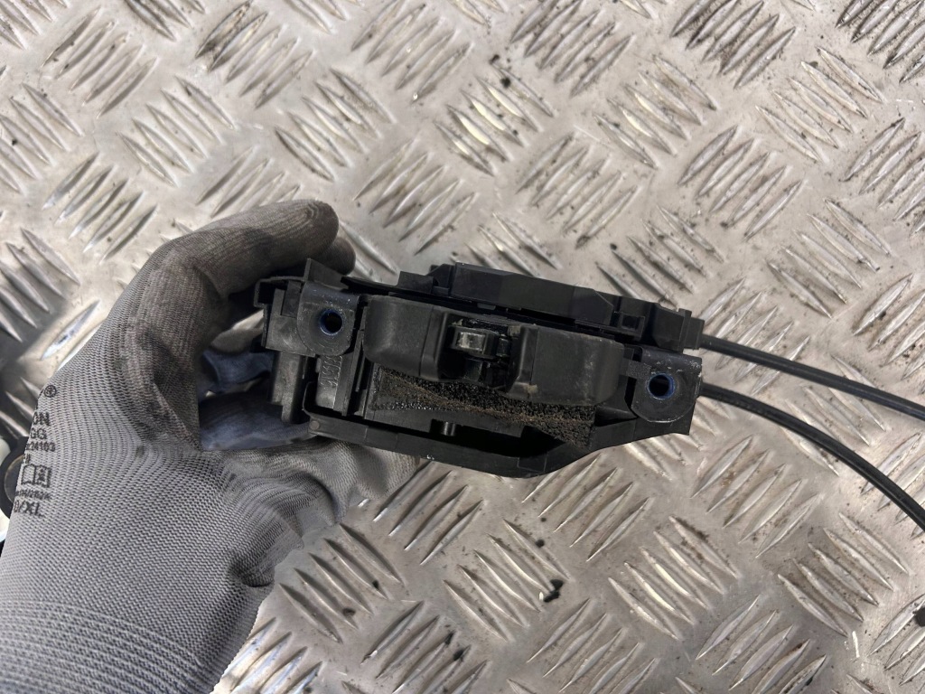 Купить Замок дверь задних правая сторона tesla model x 103448100j