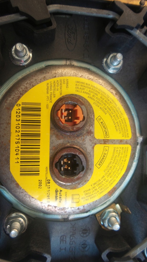 фото №4, Подушка безопасности водителя ford fiesta mk6 1.3 бензин d2 2002 rok