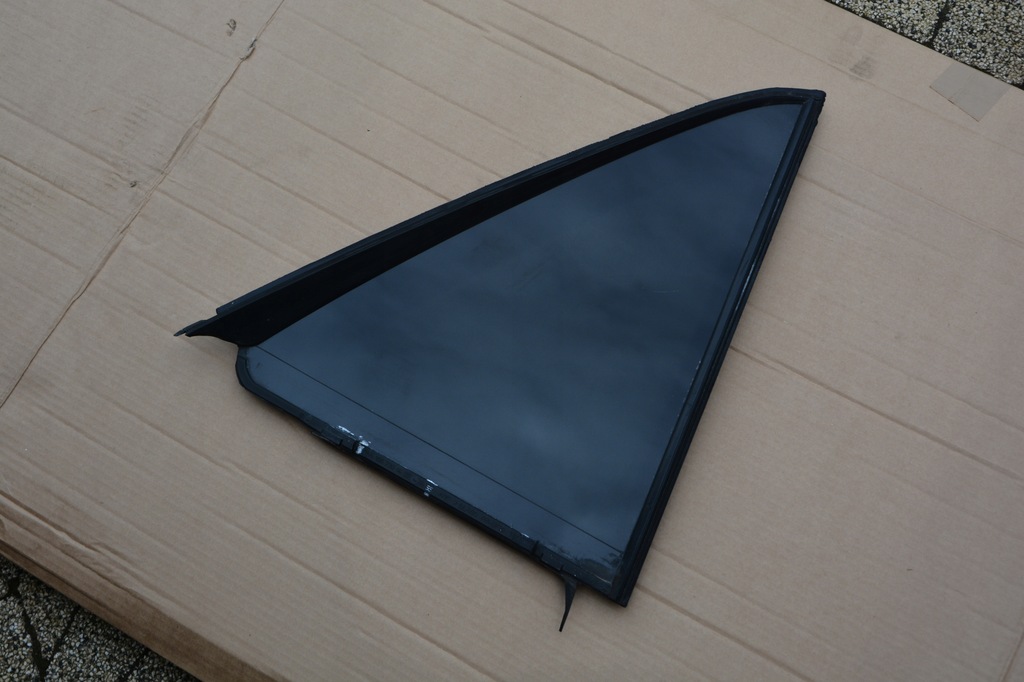 фото №1, Скло правий задня трикутник mercedes ml w166