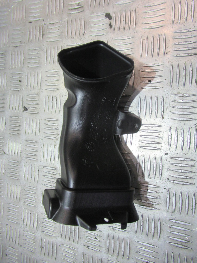 фото №8, Porsche macan трубы przedod провода воздуха 95b857039c 8r1819656