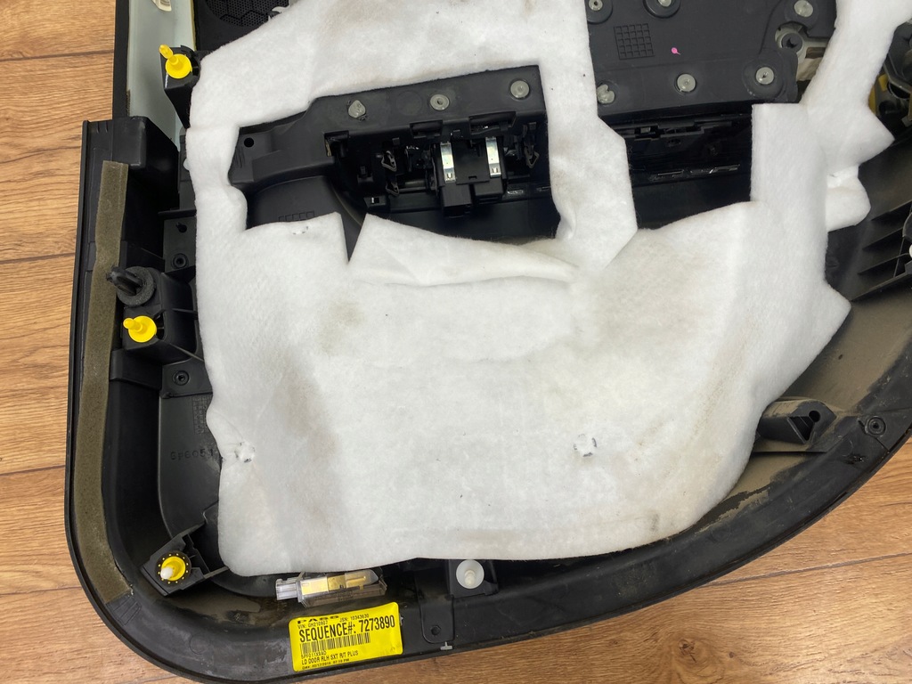 фото №9, Обшивка дверь левый задняя dodge charger 2015+ usa