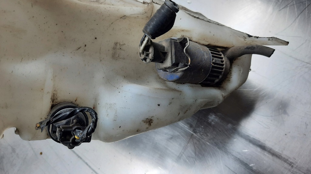 фото №8, Бачок рідина омивача volvo v40 s40 00-04r