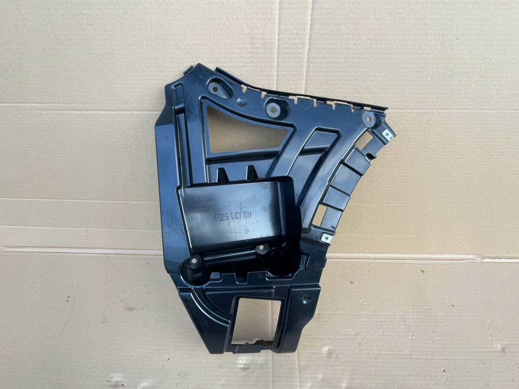 Купити Bmw x3 f25 правий напрямна бампера задня задній