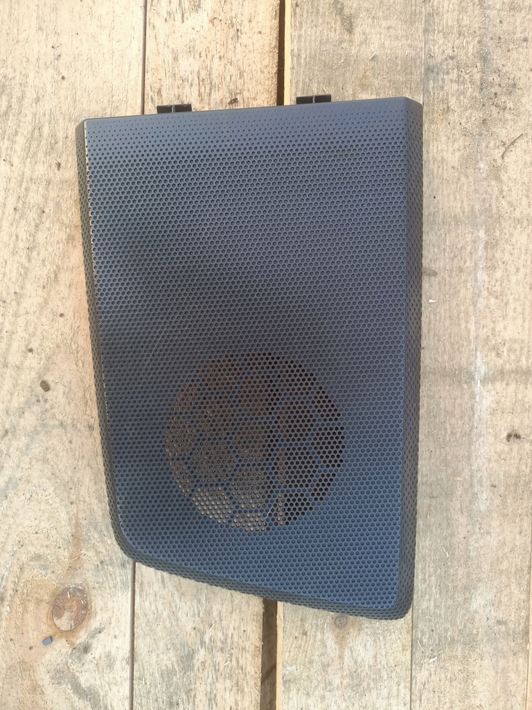 фото №1, Решётка динамика заднего volvo fh fh13 lift накладка