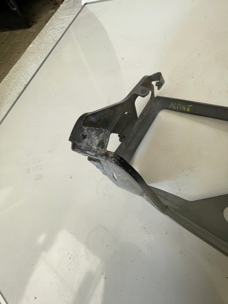 Кронштейн радіатора renault alpine a110 Оригінал