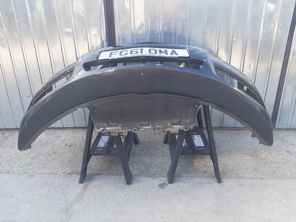 Бампер перед передній opel insignia a 2008-2013 колір z177 Доставка