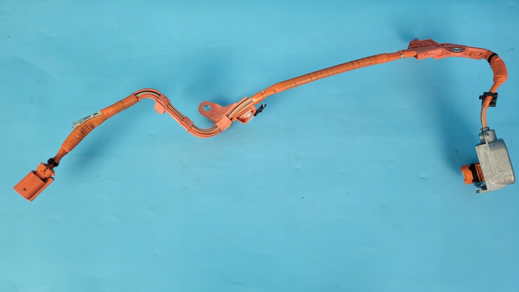 фото №5, Suzuki swace 1.8 hybrid 21r шланг акумулятора 821h2-47010