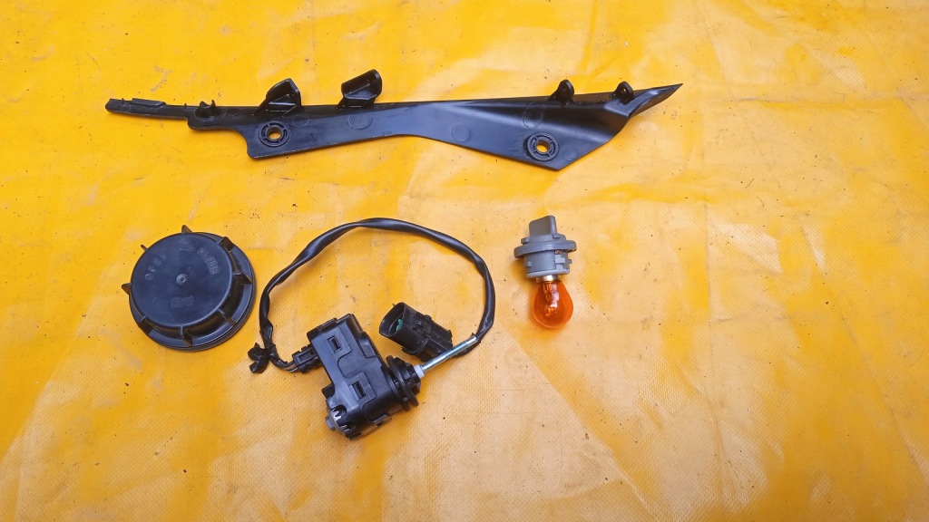 фото №1, Hyundai i30 lift моторчик регулировки лампы