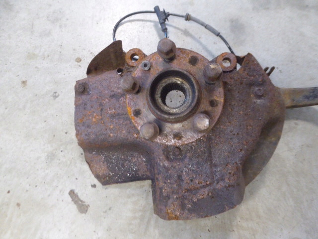 фото №3, Alfa romeo 159 поворотний кулак перед ліва 1.9