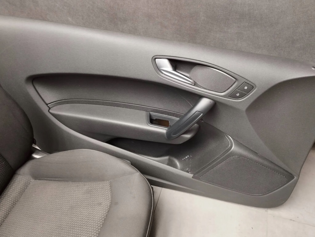 фото №12, Audi a1 8x 3 двері сидіння обшивки сидіння