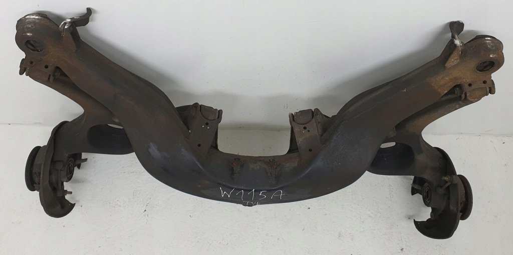 Подвеска задние балка oś задний  mercedes w115 w114 в Украине