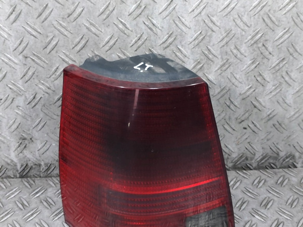 фото №1, Лампа задня ліва vw bora 1j9945075m kombi