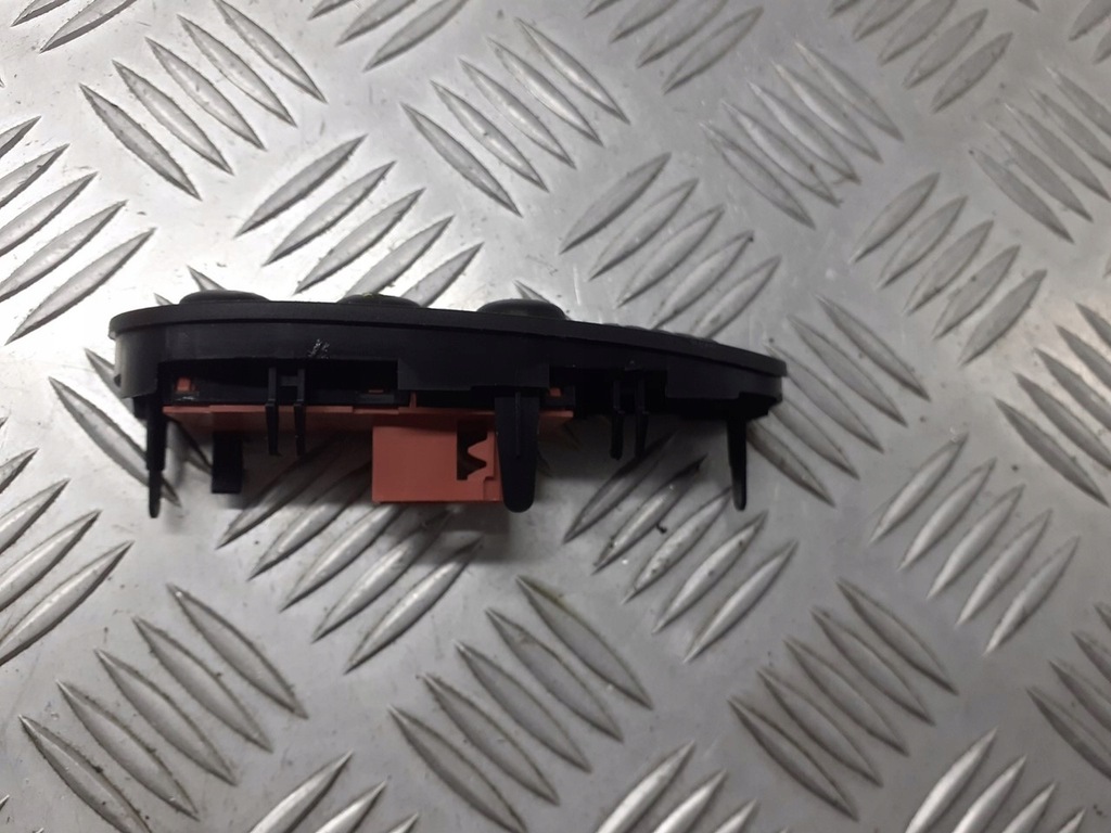 фото №2, Панель перемикачів citroen c2 96405773xt