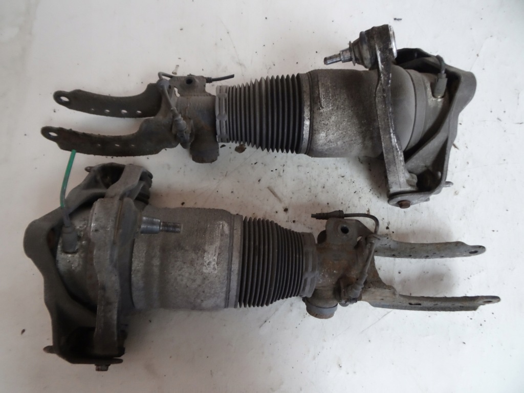 Купить Пневморессоры левый перед audi q7 3.0 tdi