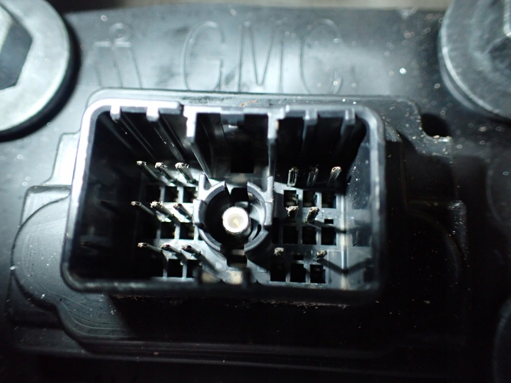 Зеркало левая 18pin камера gmc sierra 1500 3.0d at4 2019- Доставка