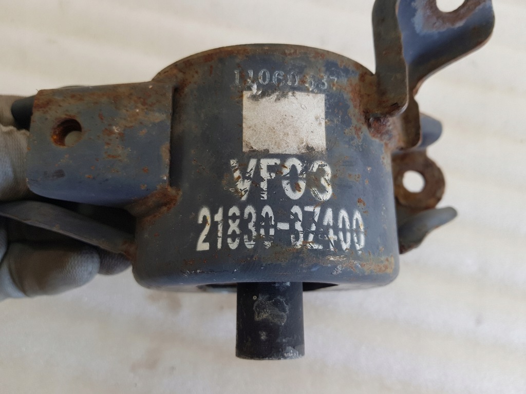 фото №9, Kia carens i40 1.7 crdi подушка кронштейн двигуна