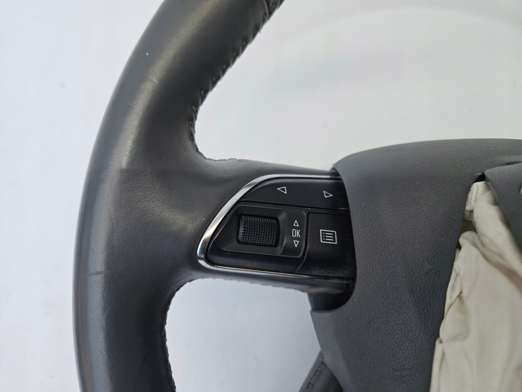 фото №7, Воздуховод четырёхлучевая серая кожа кожаный подушка audi a6 c7 a7 4g