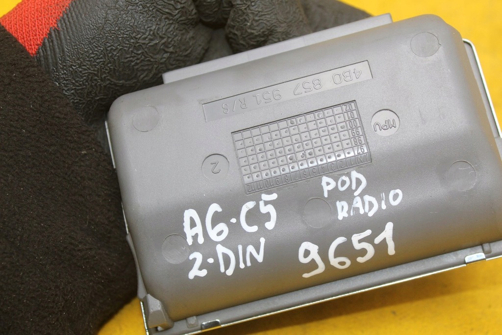 фото №7, Вкладыш пепельницы pod радио 2 din audi a6 c5 allroad 4b0857951r