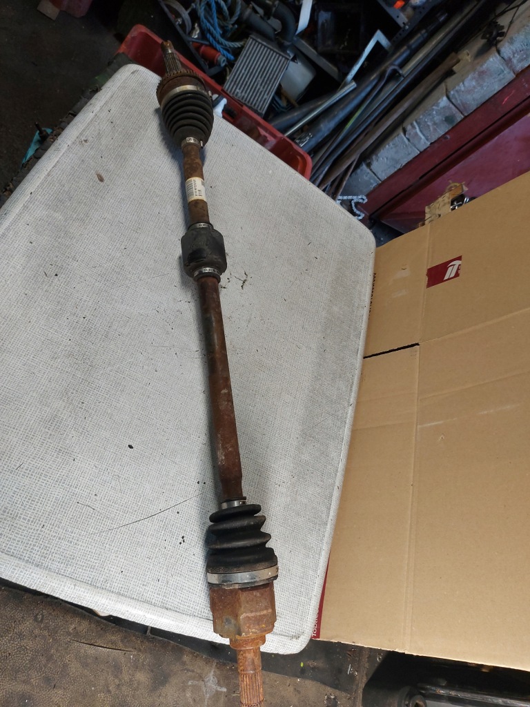 фото №1, Kia ceed ii 1.6 gdi привідний вал правий перед b11r 49501a6300