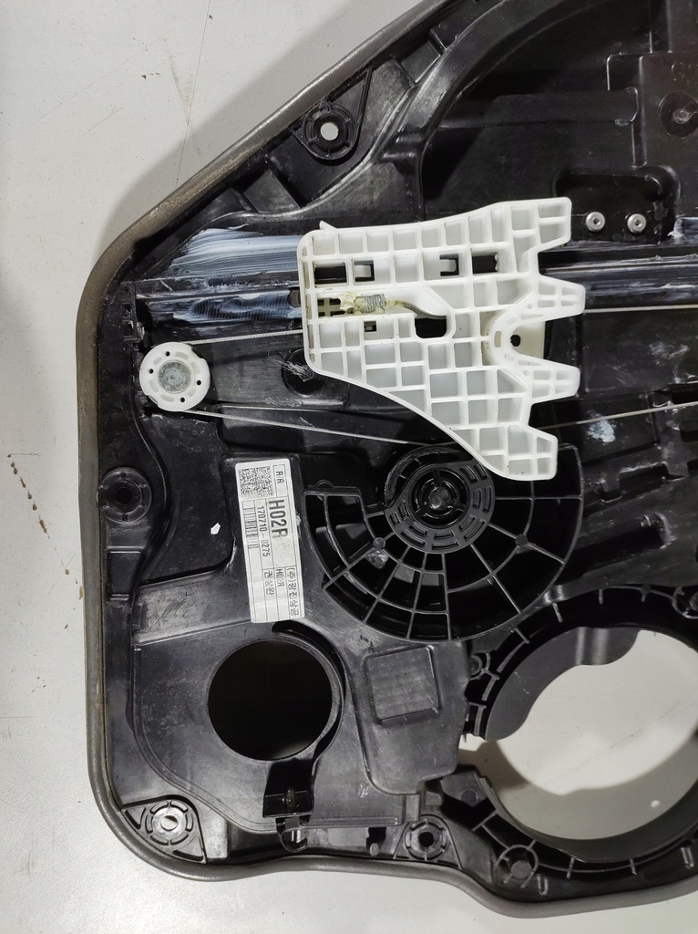 фото №10, Hyundai ioniq 17r- подъемник стекло правый задняя