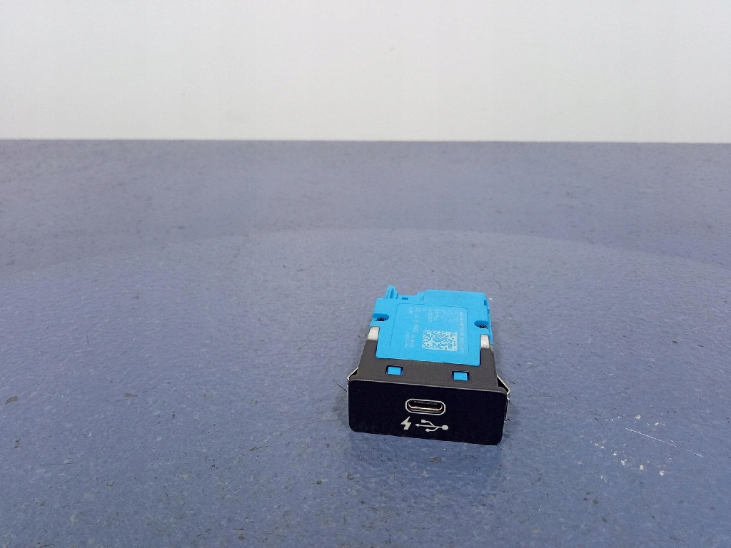 фото №1, Bmw x5 g05 18- роз'єм usb 8711939