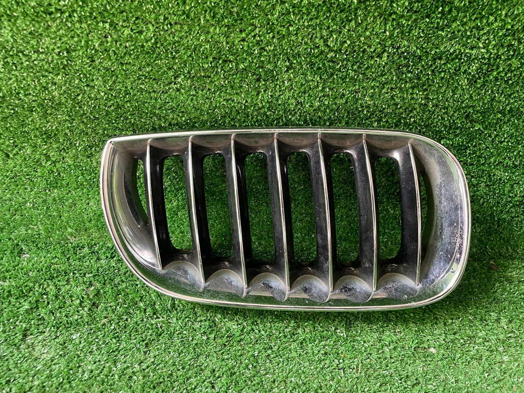 фото №1, Bmw x3 e83 решітка радіатора решітка радіатора решітка радіатора права 3402910