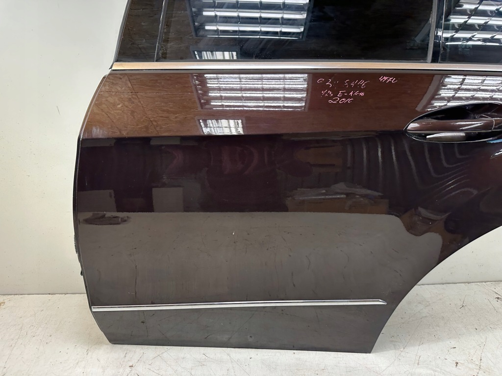 Дверь левая задний mercedes e-klasa 212 седан Киев