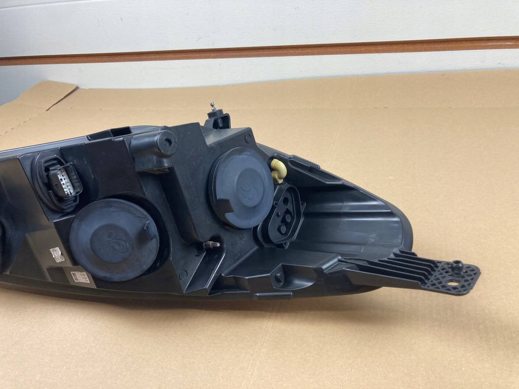 фото №11, Лампа левая передняя ford fiesta mk8