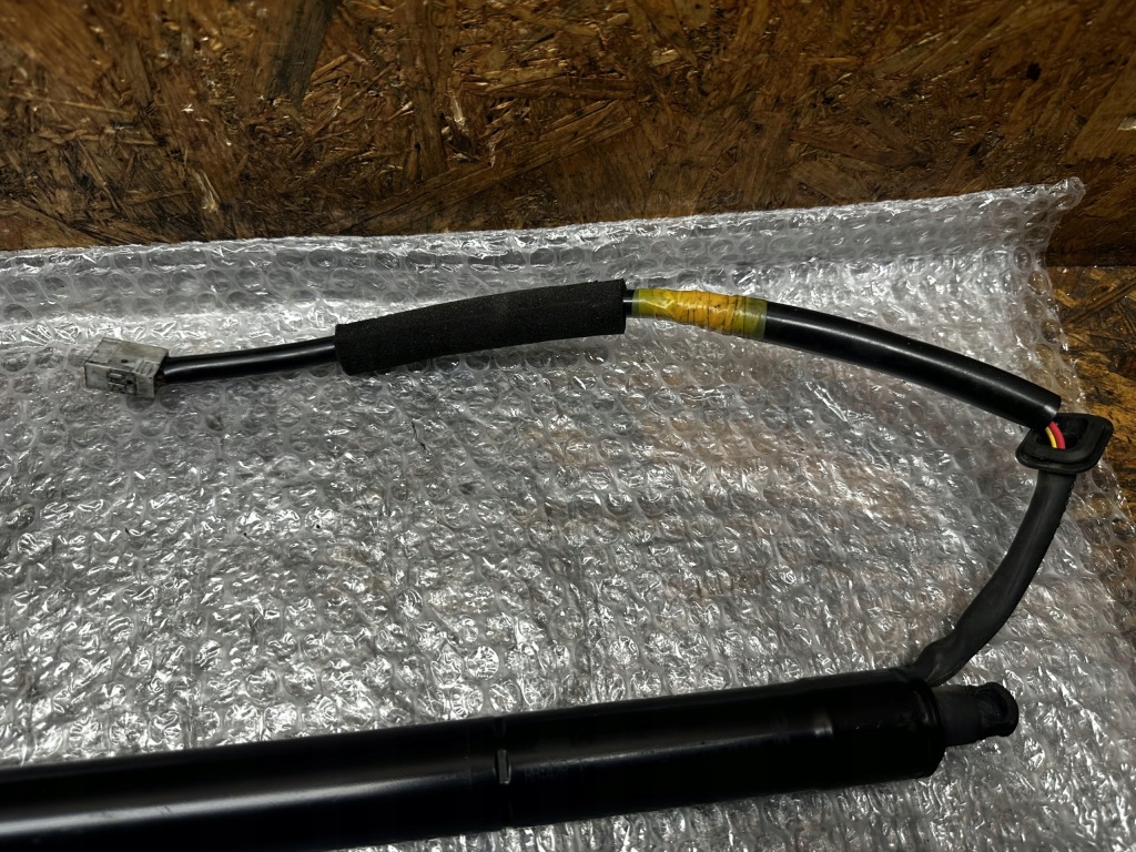 фото №3, Привід кришки багажника правий lexus rx 450h 68910-48080