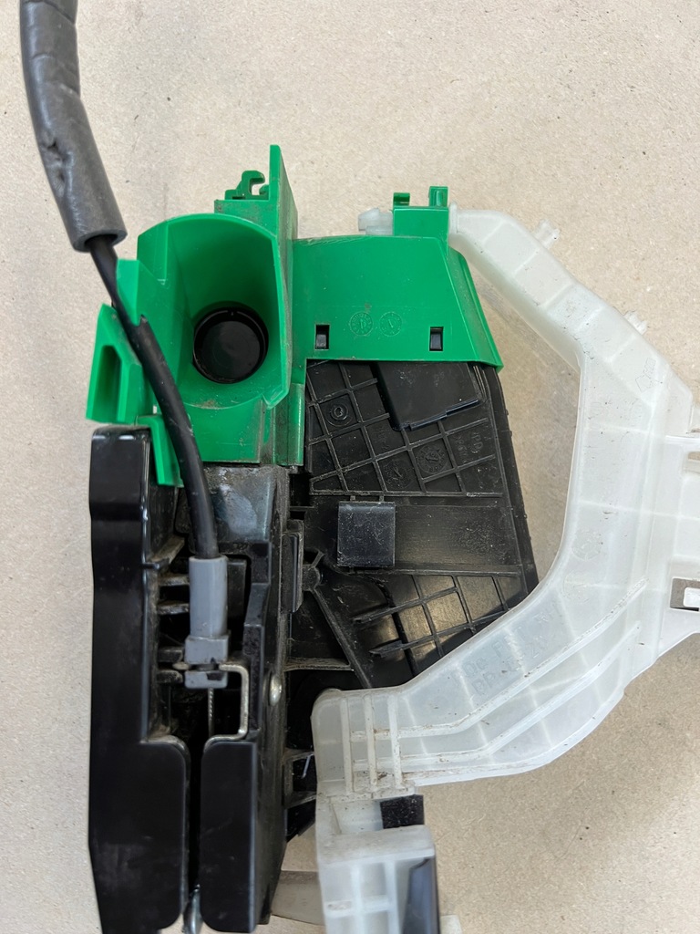 фото №9, Hyundai оригінальний номер 81320-g3050