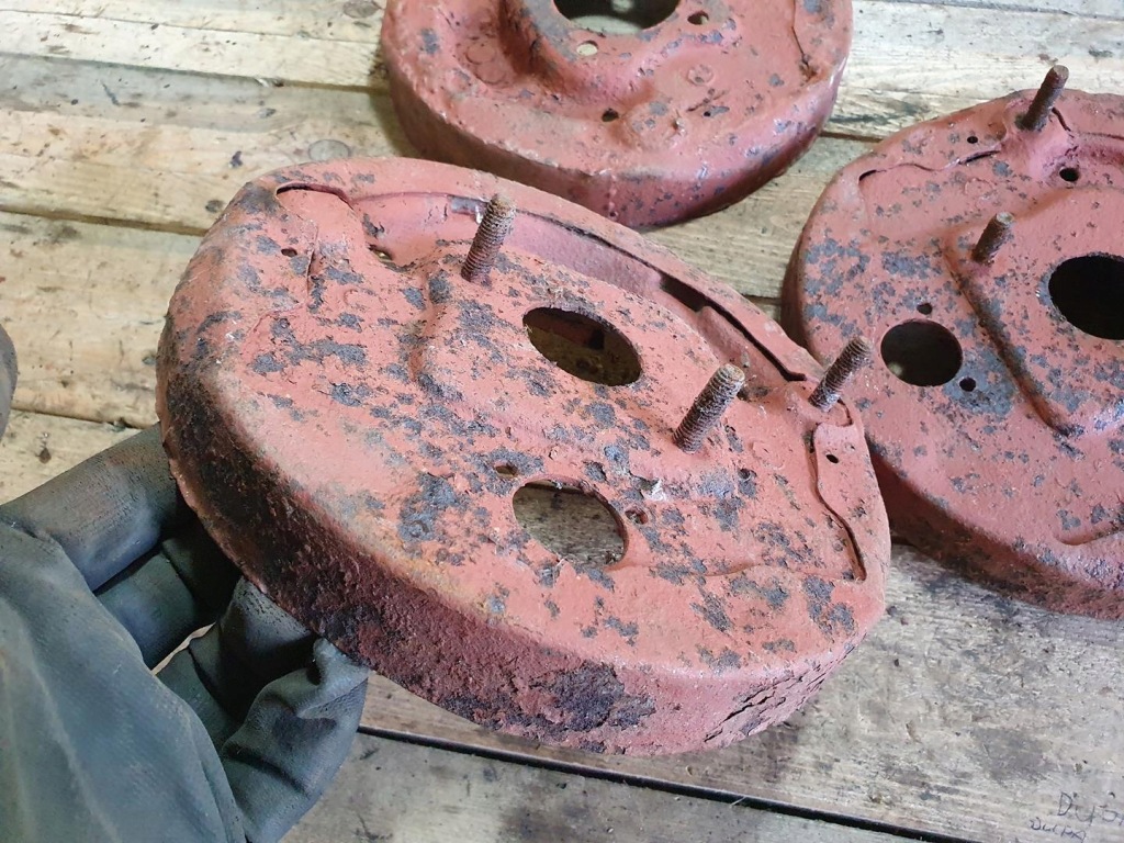 Автомобіль prl ступиця барабан малий комплект 4 штуки trabant fiat vw skoda в Україні