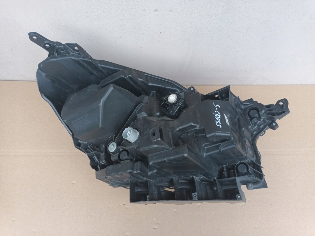 Купить Лампа передняя левая suzuki s-cross ii 21 - full led перед nr157