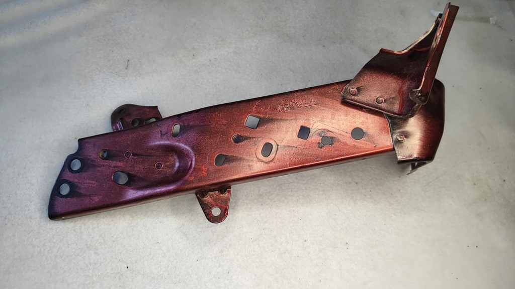 фото №1, Mazda cx5 ii 2017+ кронштейн крила лівий