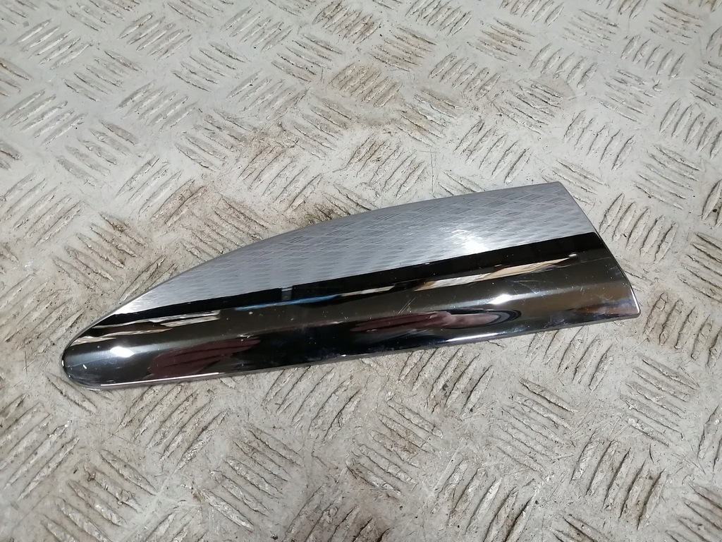 фото №8, Молдинг крыла задняя правая citroen ds3 9800069377