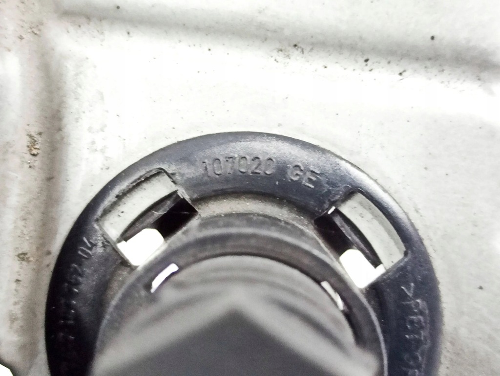 фото №13, Bmw 5 f10 f11 2013 перед сторона права елементи кріпильні