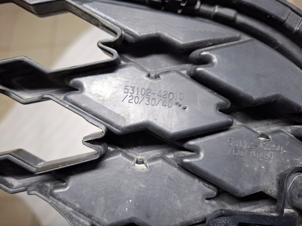 фото №11, Решётка радиатора решётка радиатора toyota rav4 v 2020- 53112-42250 53102-42010 2x pdc bez камеры