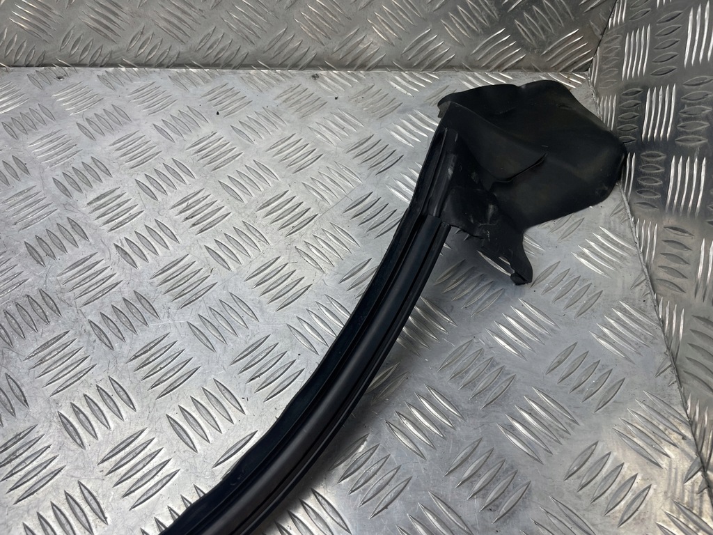 фото №5, Mini r55 r57 r59 прокладка молдинг стекло правая перед 7146090