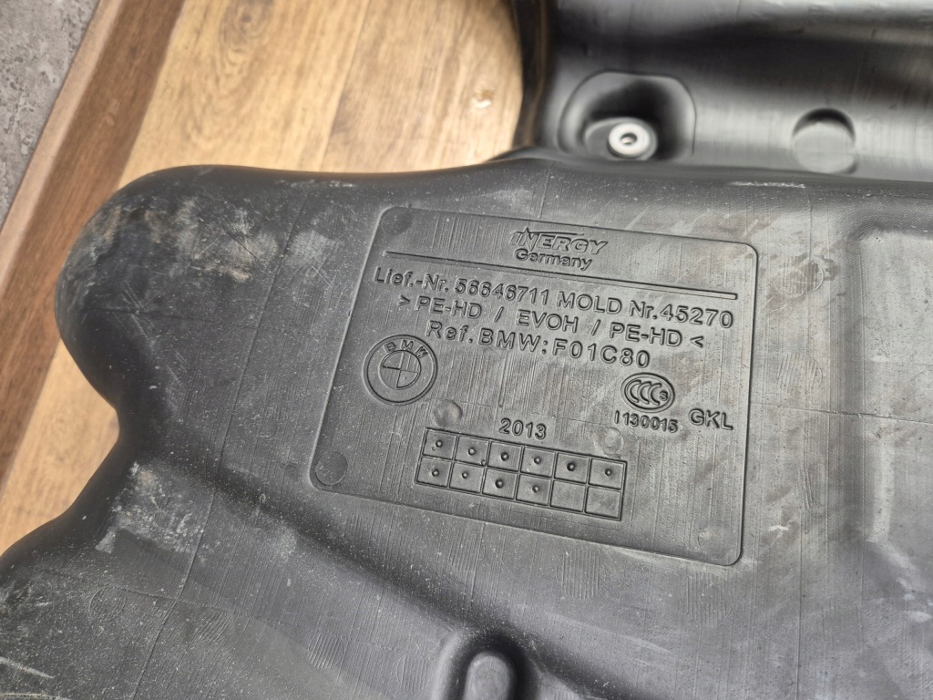 Купить Bmw f01 f02 lci рестайлинг  бак bak топливной  бензин насос 7333016